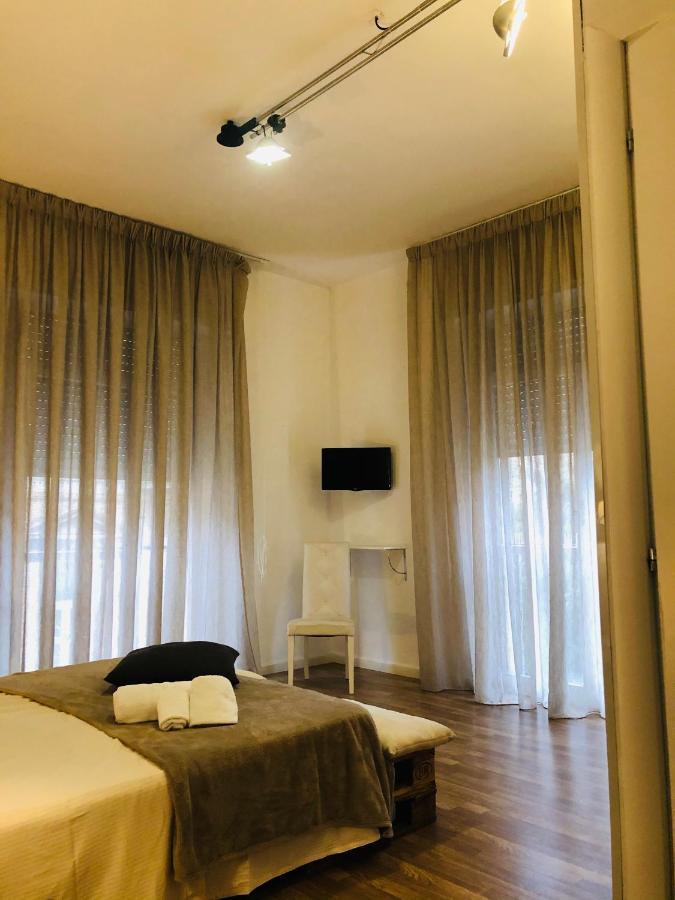 B&B Degli Artisti Suite Λέτσε Εξωτερικό φωτογραφία