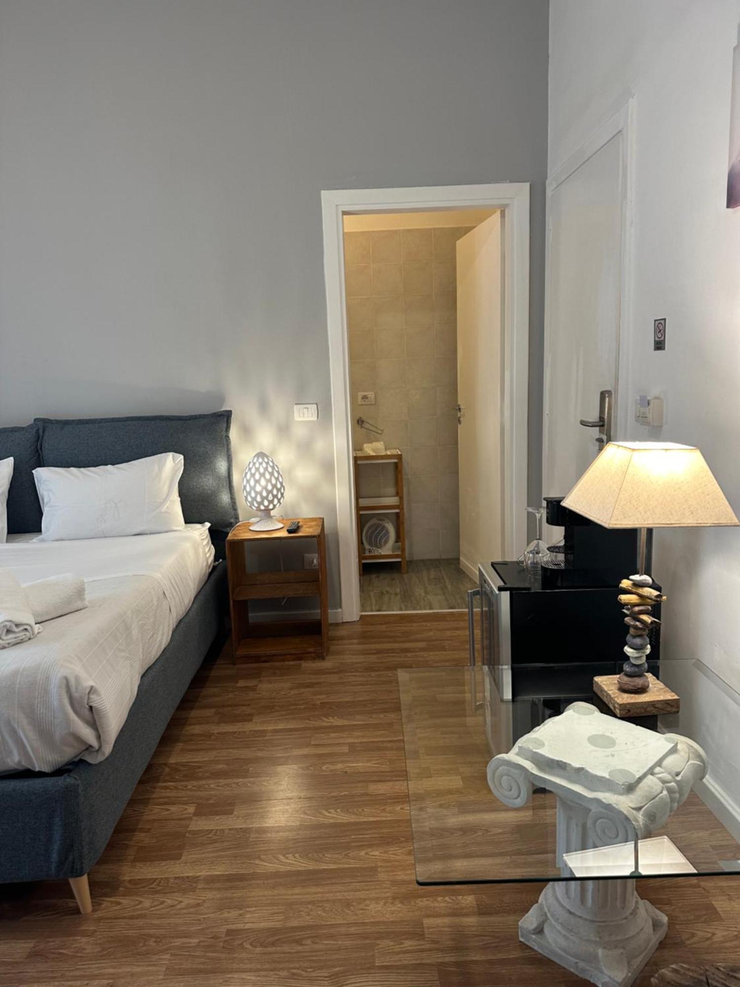 B&B Degli Artisti Suite Λέτσε Εξωτερικό φωτογραφία