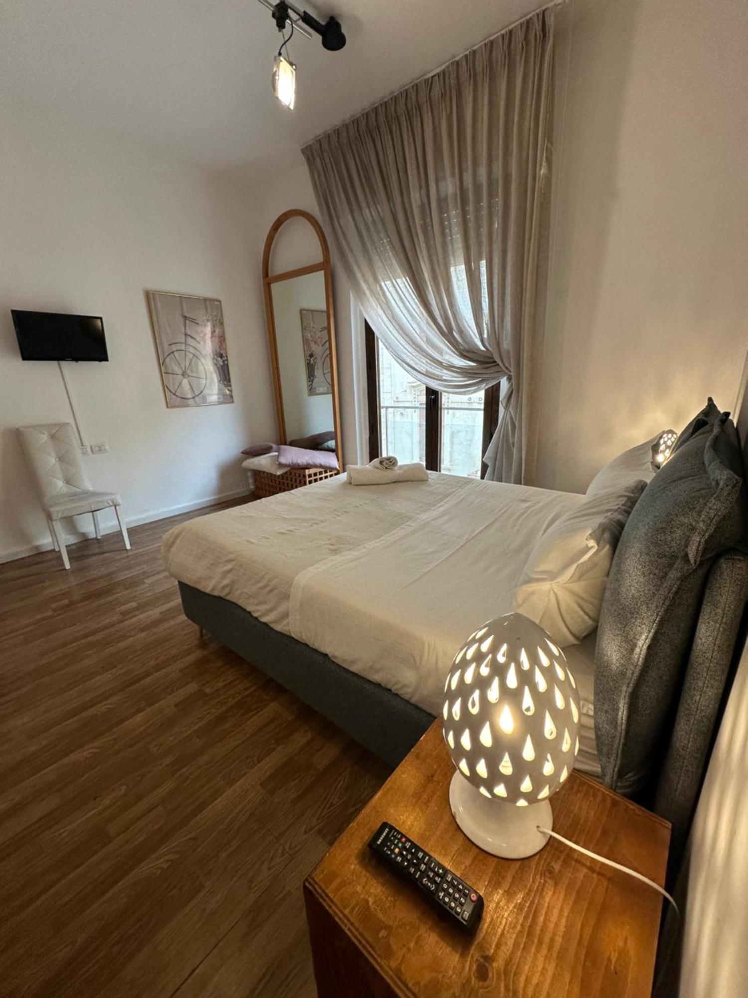 B&B Degli Artisti Suite Λέτσε Εξωτερικό φωτογραφία