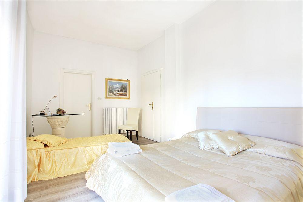 B&B Degli Artisti Suite Λέτσε Εξωτερικό φωτογραφία